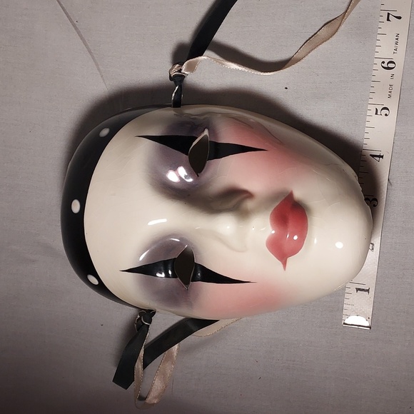 Vintage Hand Painted Ceramic Carnival Face Wall Mask - Picture 5 of 6